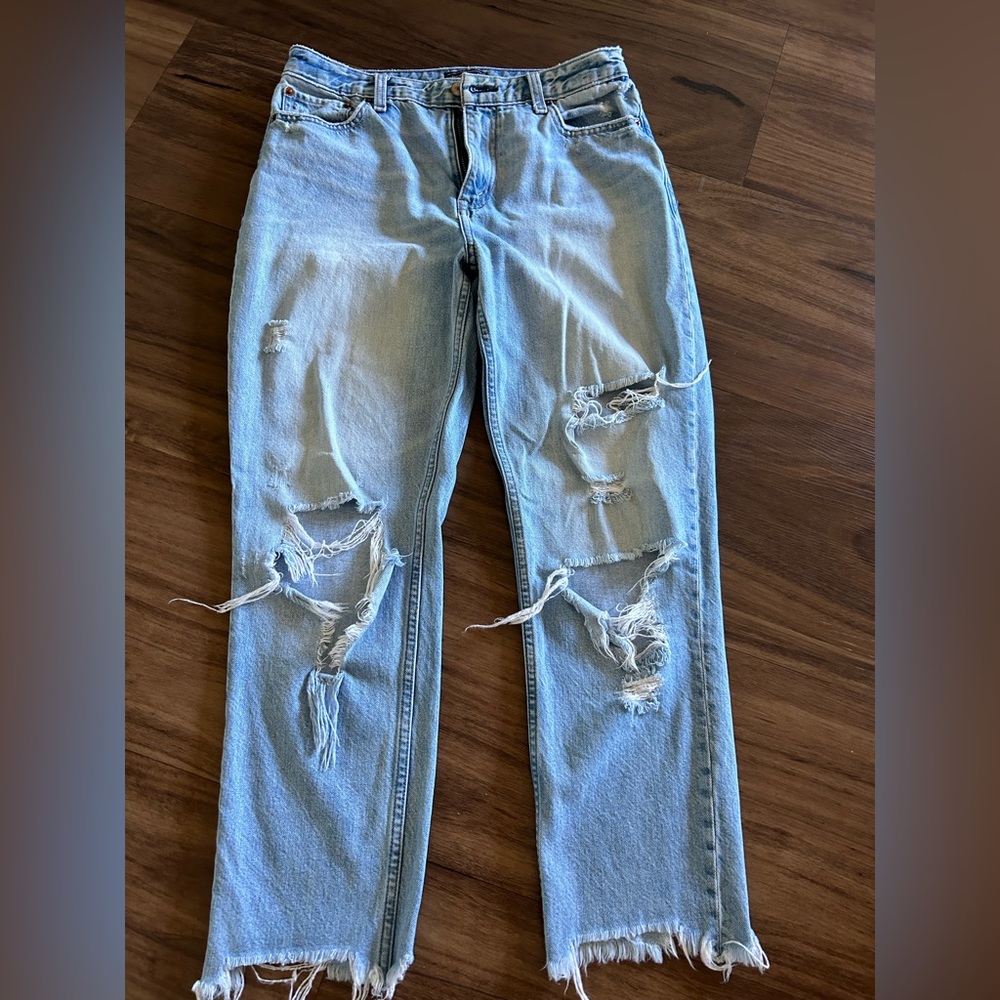 Abercrombie & Fitch high rise girlfriend jeans